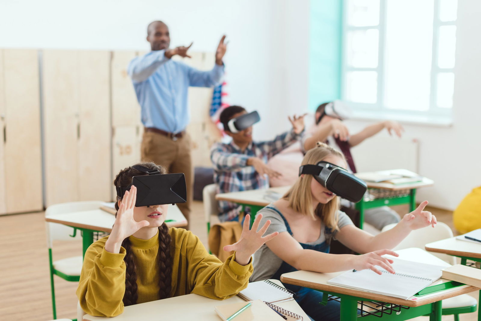 Immersive learning among high school teenage students using virtual reality headsets