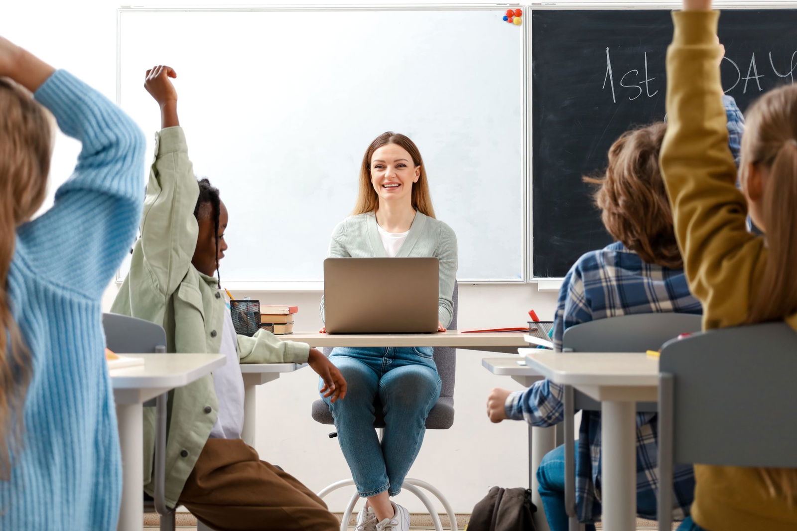 Teacher-Tested Ways To Use Technology In The Classroom With Less Work ...
