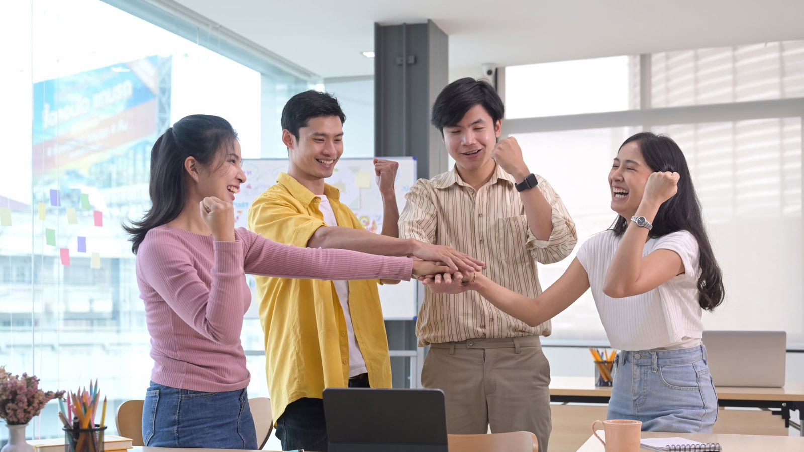 15 Fun Team Building Activities to Strengthen Classroom Collaboration
